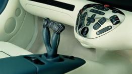 Mercedes F200 - kokpit