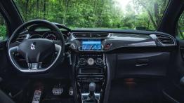 DS 3 Hatchback Facelifting 2016 1.6 THP 208KM 153kW 2016-2020