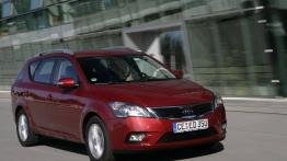 Kia Ceed Kombi 2010 - widok z przodu