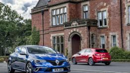 Renault Megane GT TCe 205 & Megane dCi 110 - przód - inne ujęcie
