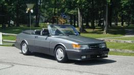 Kabriolet dopracowany do perfekcji - Saab 900