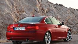 BMW Seria 3 Coupe 2010 - widok z tyłu