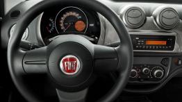 Fiat Uno 2010 - kokpit