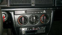 Opis techniczny Mercedes 190