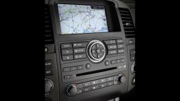 Nissan Pathfinder 2010 - konsola środkowa