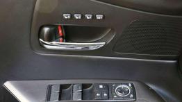 Jeden dzień z: Lexus RX350