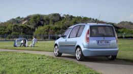 Skoda Roomster 2010 - widok z tyłu