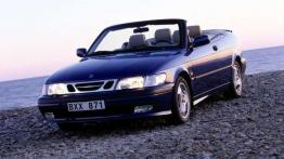 Kabriolet dopracowany do perfekcji - Saab 900