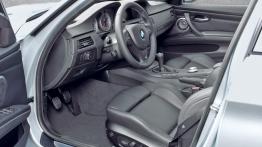 BMW M3 E90 - widok ogólny wnętrza z przodu