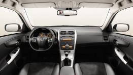 Toyota Corolla Sedan 2010 - pełny panel przedni