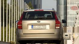 Kia Ceed Kombi 2010 - widok z tyłu