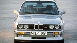 BMW M3 E30 - widok z przodu