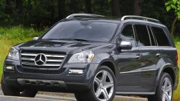 Mercedes Klasa GL 2010 - widok z przodu