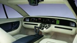 Mercedes F200 - pełny panel przedni