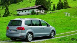 Volkswagen Sharan II (2010) - widok z tyłu