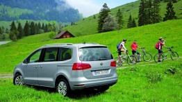 Volkswagen Sharan II (2010) - widok z tyłu