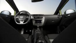 Seat Leon Cupra R 2010 - pełny panel przedni