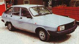 Dacia 1300 - prawy bok