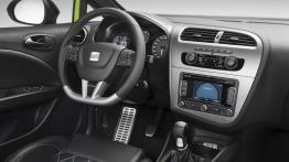 Seat Leon Cupra R 2010 - kokpit