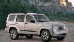 Jeep Cherokee 2007 - widok z przodu