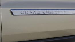 Jeep Grand Cherokee 2009 - bok - inne ujęcie