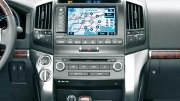 Toyota Land Cruiser 200 - nawigacja gps