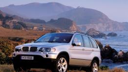 BMW X5 2000 - widok z przodu