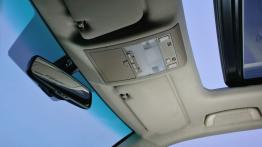 Toyota Land Cruiser 200 - obszar nad lusterkiem wstecznym