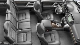 Toyota Land Cruiser 200 - widok ogólny wnętrza