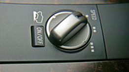 Toyota Land Cruiser 200 - panel sterowania napędem 4x4