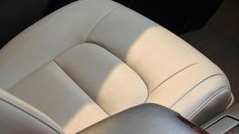 Toyota Land Cruiser 200 - fotel kierowcy, widok z przodu