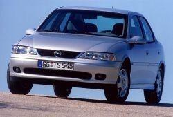 Opel Vectra B Sedan 1.8 i 16V 116KM 85kW 1995-2000
