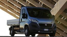Fiat Ducato III Facelifting Tipper (2014) - widok z przodu