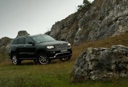 Jeep Grand Cherokee IV Terenowy Facelifting 3.0 CRD 250KM 184kW od 2015 - Oceń swoje auto
