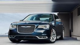 Chrysler 300C Platinum 2015 - widok z przodu