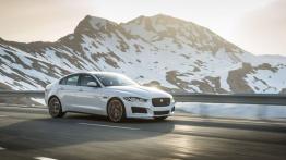 Jaguar XE S Polaris White (2015) - prawy bok