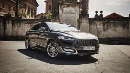 Ford Vignale Mondeo Sedan (2015) - widok z przodu