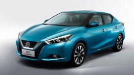 Nissan Lannia (2015) - widok z przodu