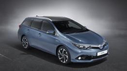 Toyota Auris II Touring Sports Facelifting Hybrid (2015) - przód - reflektory włączone