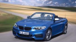 BMW M235i Cabrio (2015) - widok z przodu