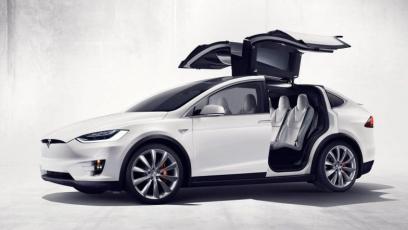 Tesla Model X (2016)