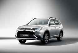 Mitsubishi Outlander III SUV Facelifting 2017 2.2 150KM 110kW 2017-2018 - Oceń swoje auto
