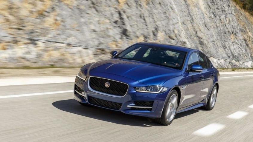 Jaguar XE Sedan 2.0 i4D 240KM 177kW 2017-2018