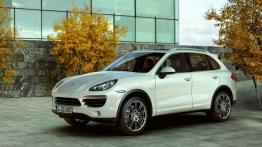 Porsche Cayenne III S Hybrid (2011) - lewy bok