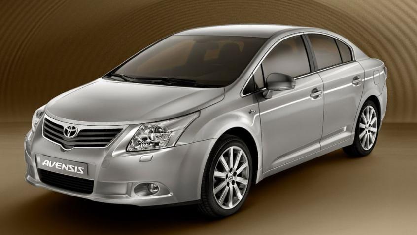 Toyota Avensis III Sedan 2.0 D-4D 126KM 93kW 2009-2011