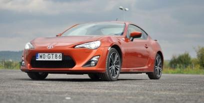 Toyota GT86 Coupe 2.0 Boxer 200KM 147kW od 2012
