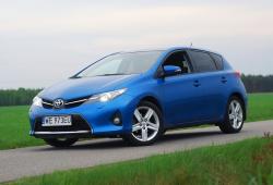 Toyota Auris 2.0 D-4D - nowy, stary znajomy
