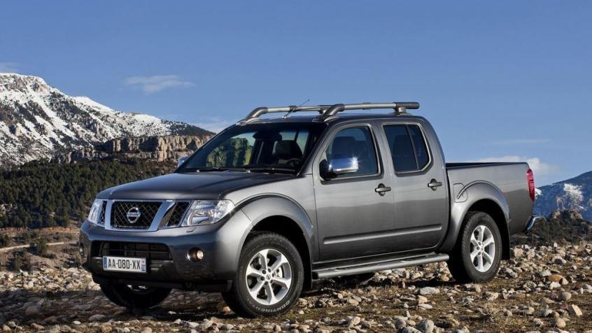 Nissan Navara III Double Cab Facelifting 2.5 D 140KM 103kW od 2013