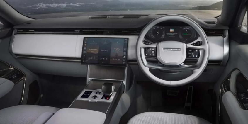 Range Rover Electric już jest. Ma 600 km zasięgu i ładuje się w 22 minuty