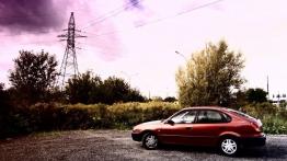 Toyota Corolla VIII Hatchback 1.3 i 16V 86KM 63kW 1997-2002